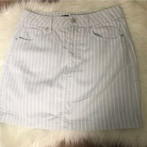 Striped Print Fitted Skirt 🛍